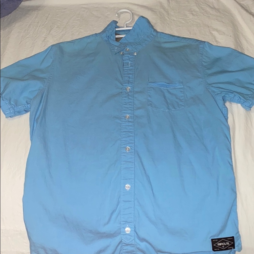 Button down shortsleeved t-shirt